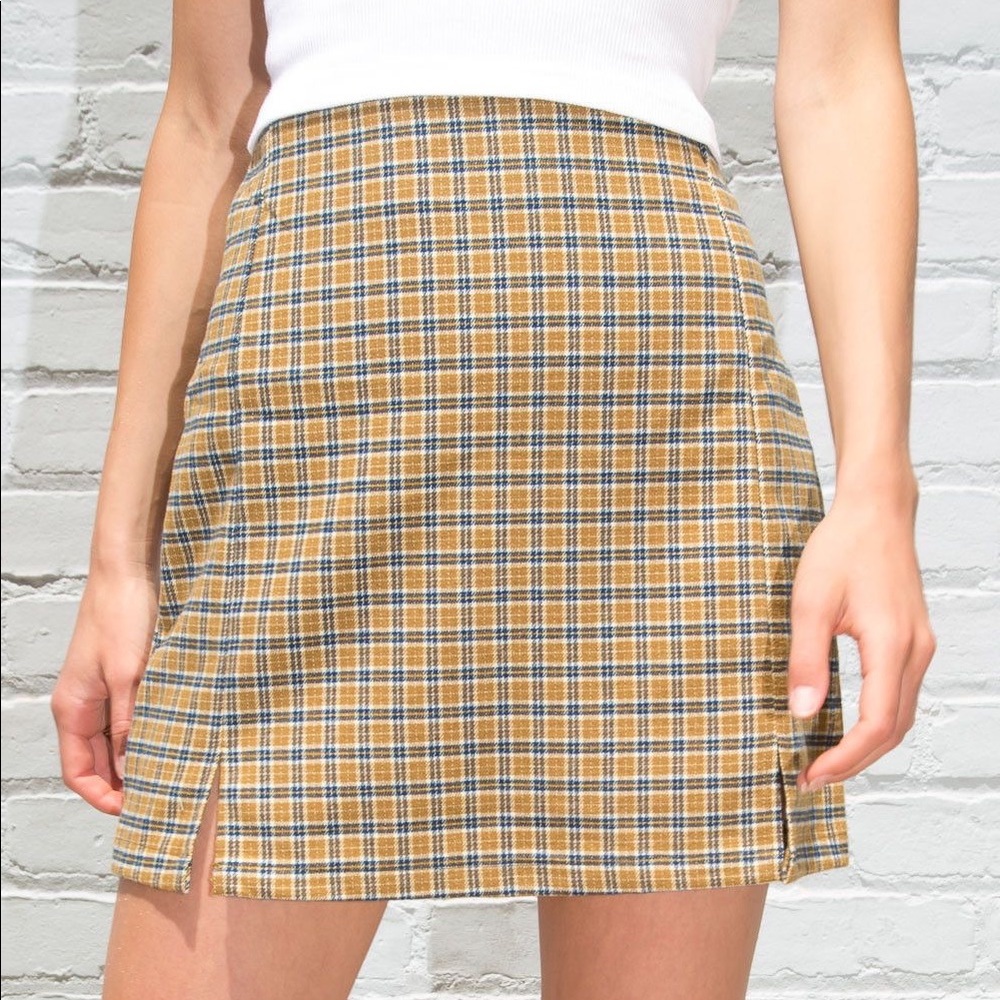 NWOT Yellow Cara Skirt